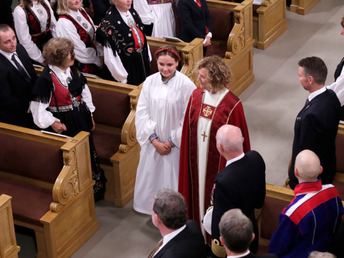 Princess Ingrid Alexandra arrives, accompanied by Bishop of Oslo Kari Veiteberg. Photo: Vidar Ruud / NTB scanpix